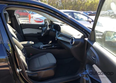 2025 Chevrolet Trax Fwd Lt z USA, uszkodzony, nr VIN KL77LHEP4SC241942